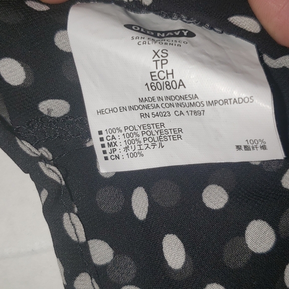 Old navy tank top - Picture 3 of 3